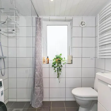 Merikruunun Taehdistoehuvila Sirius 56