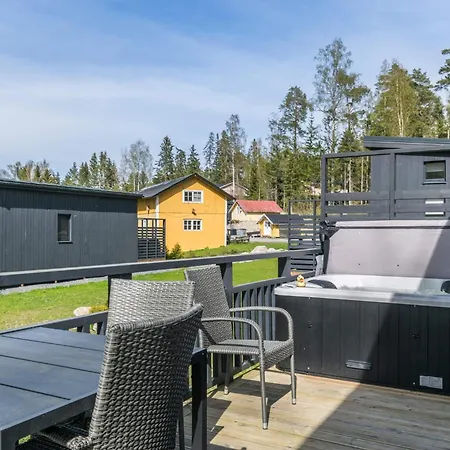 Villa Merikruunun Taehdistoehuvila Sirius 56 Kulla